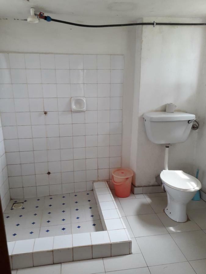 Masaka Backpackers, Tourists Cottage & Campsite 외부 사진